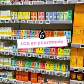 Des packagings colorés dans vos rayons en pharmacie ? 🌈LCA vous envoie sa bonne humeur à travers ses couleurs pétillantes ! Nous sommes ravis de vous présenter cette belle implantation. Nous remercions la Pharmacie d'Atlantis à Saint-Herblain. 🌿#aromathérapie #huileessentielle #huilesessentielles #aromatherapy #essentialoil #essentialoils #pharmacies #santé #pharmacieatlantis